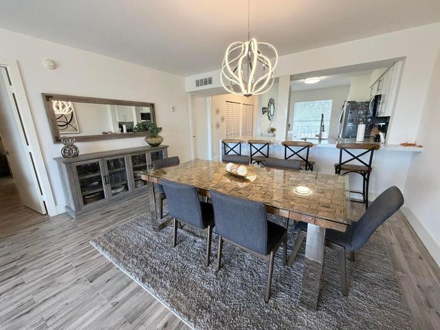 4550 NW 18th Avenue 304, Pompano Beach, FL 33064