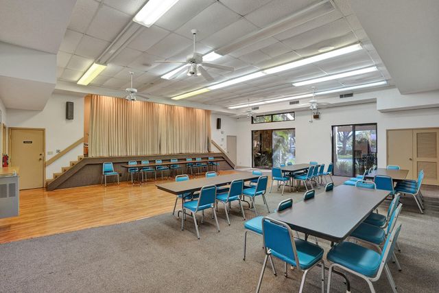 4550 NW 18th Avenue 304, Pompano Beach, FL 33064