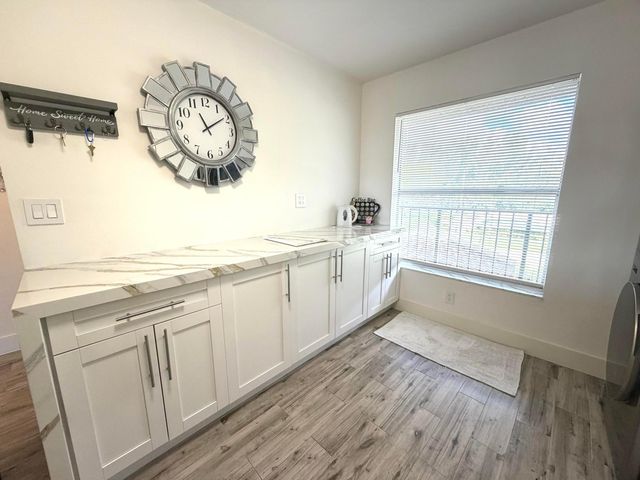 4550 NW 18th Avenue 304, Pompano Beach, FL 33064