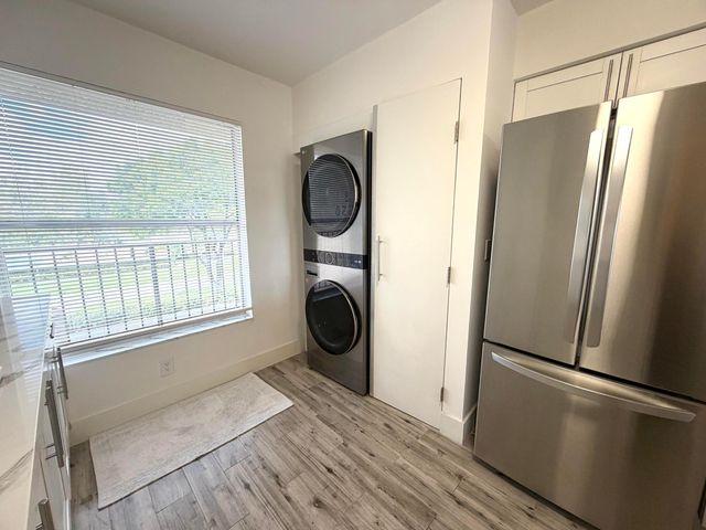 4550 NW 18th Avenue 304, Pompano Beach, FL 33064