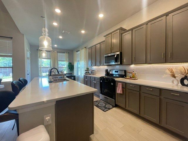 2924 Spirit Woods Lane, Arlington, TX 76001