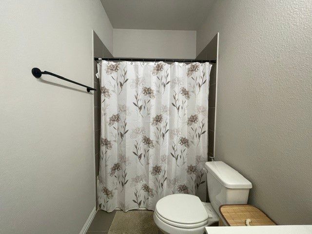 2924 Spirit Woods Lane, Arlington, TX 76001
