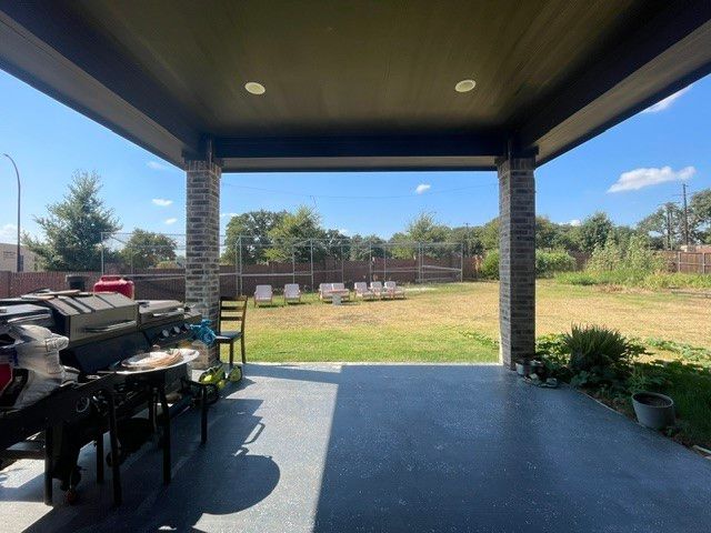 2924 Spirit Woods Lane, Arlington, TX 76001