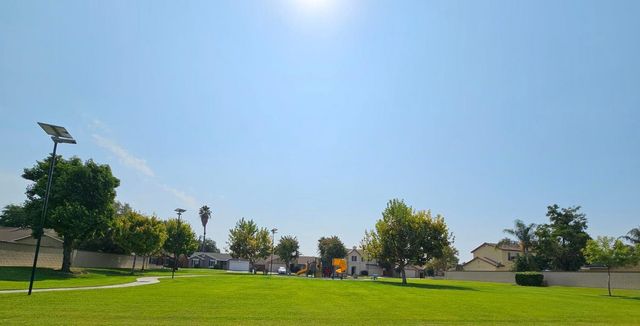 5296 E Harvest Lane, Fresno, CA 93725