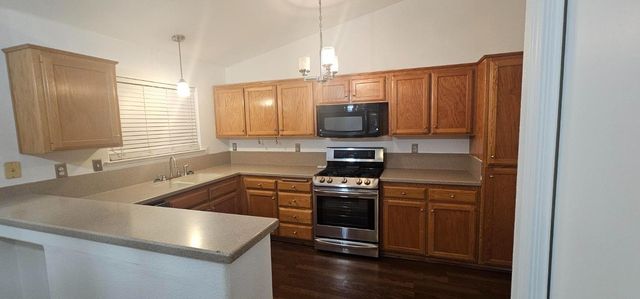 5296 E Harvest Lane, Fresno, CA 93725