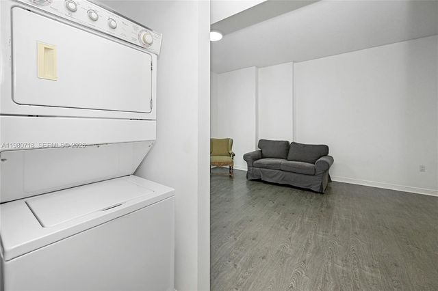 1745 E Hallandale Beach Blvd 2501W, Hallandale Beach, FL 33009