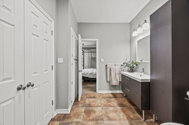 4143 Newton Avenue B, Dallas, TX 75219