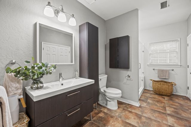 4143 Newton Avenue B, Dallas, TX 75219