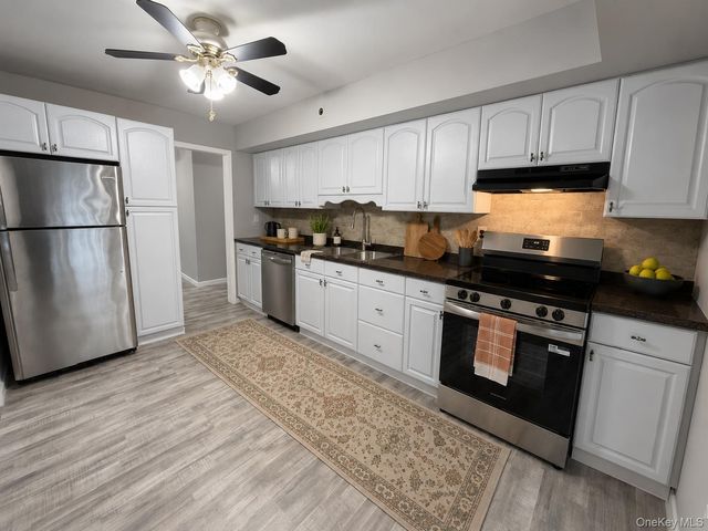 59 Woodhull Landing Road, Sound Beach, NY 11789