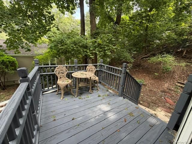 59 Woodhull Landing Road, Sound Beach, NY 11789