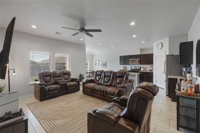 3918 Shiva Dr, Corpus Christi, TX 78410