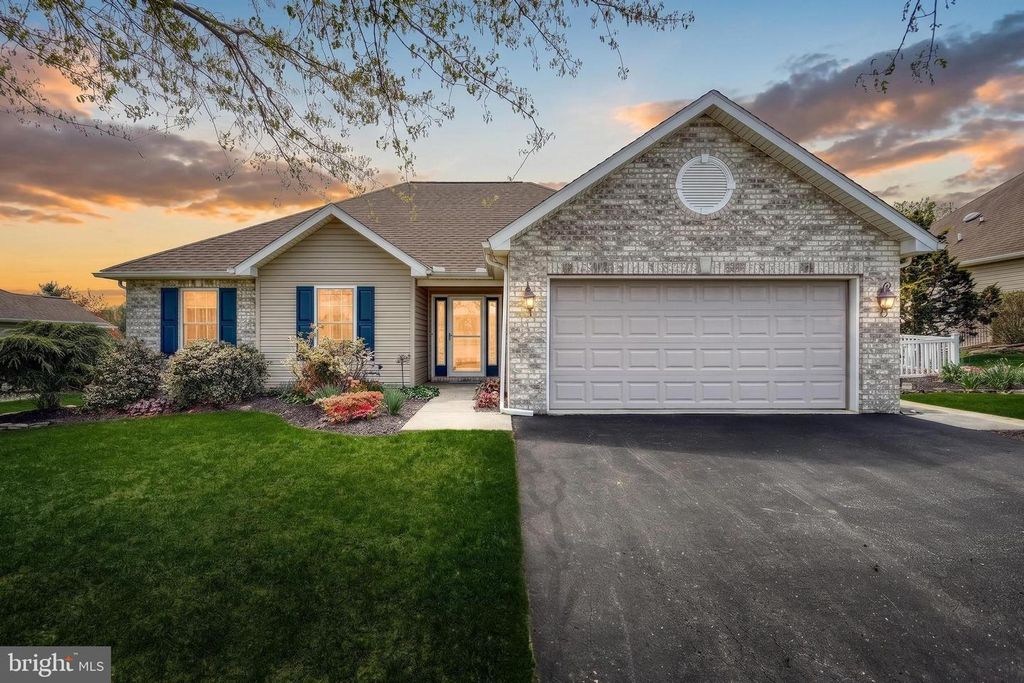 303 TOUCHSTONE DRIVE, Carlisle, PA 17015