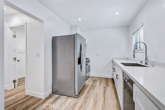 944 15th Place, Hermosa Beach, CA 90254