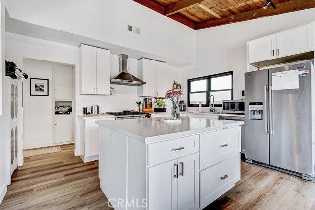 944 15th Place, Hermosa Beach, CA 90254