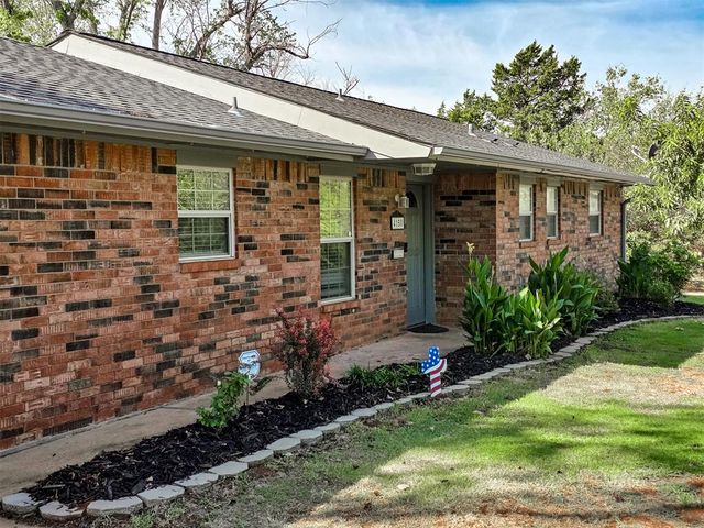 4150 W Evergreen Drive, Edmond, OK 73025