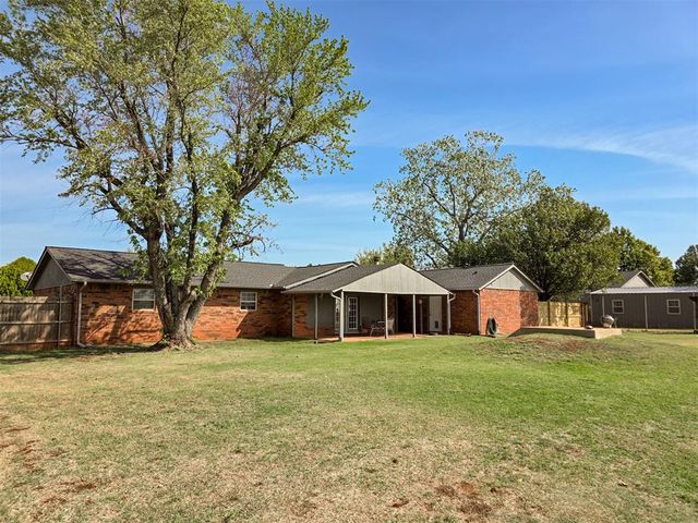 4150 W Evergreen Drive, Edmond, OK 73025