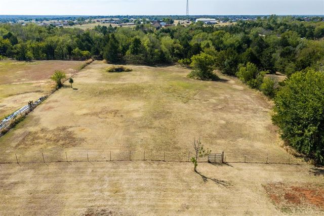 4150 W Evergreen Drive, Edmond, OK 73025