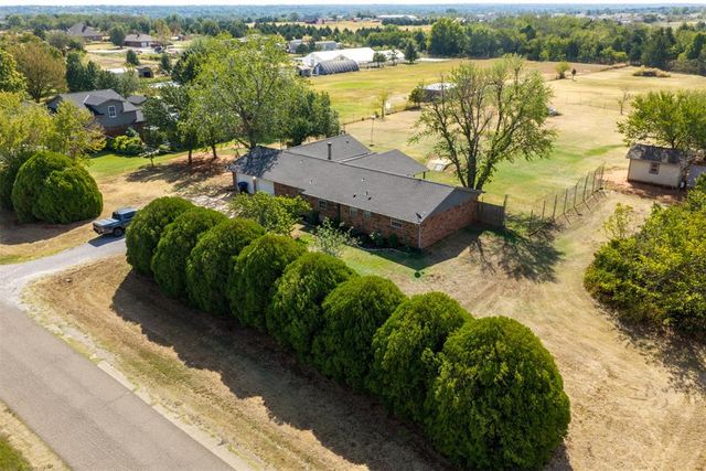 4150 W Evergreen Drive, Edmond, OK 73025