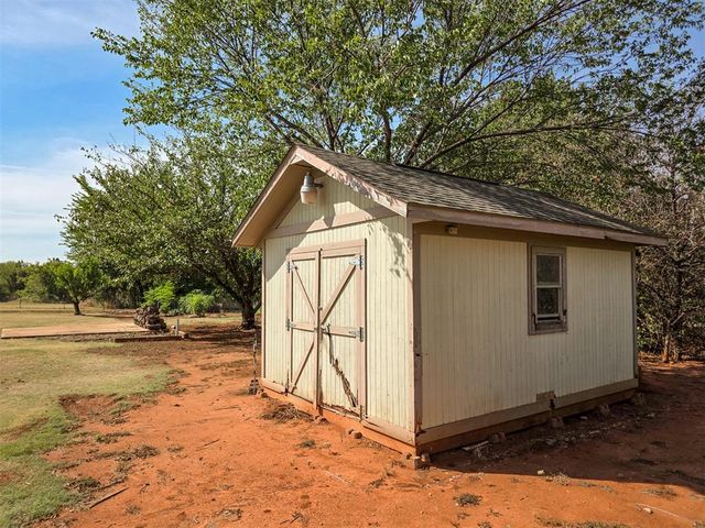4150 W Evergreen Drive, Edmond, OK 73025