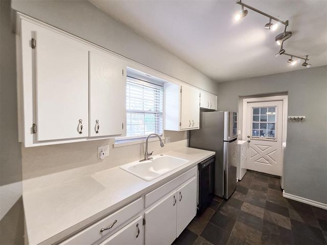 4150 W Evergreen Drive, Edmond, OK 73025