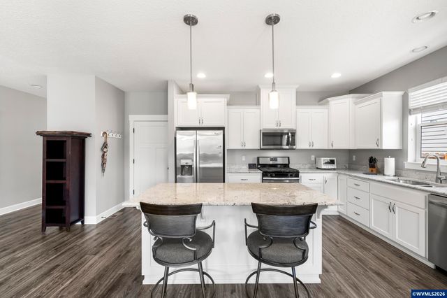 1293 S 9th St, Independence, OR 97351
