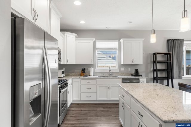 1293 S 9th St, Independence, OR 97351