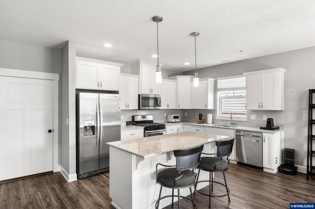 1293 S 9th St, Independence, OR 97351
