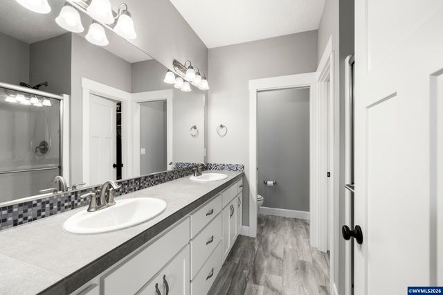 1293 S 9th St, Independence, OR 97351
