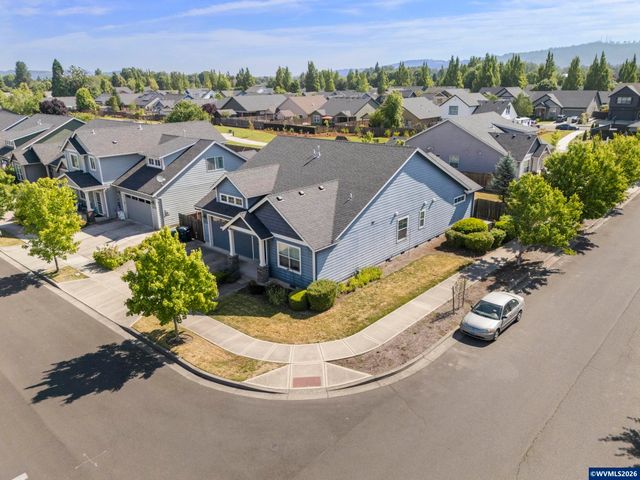 1293 S 9th St, Independence, OR 97351