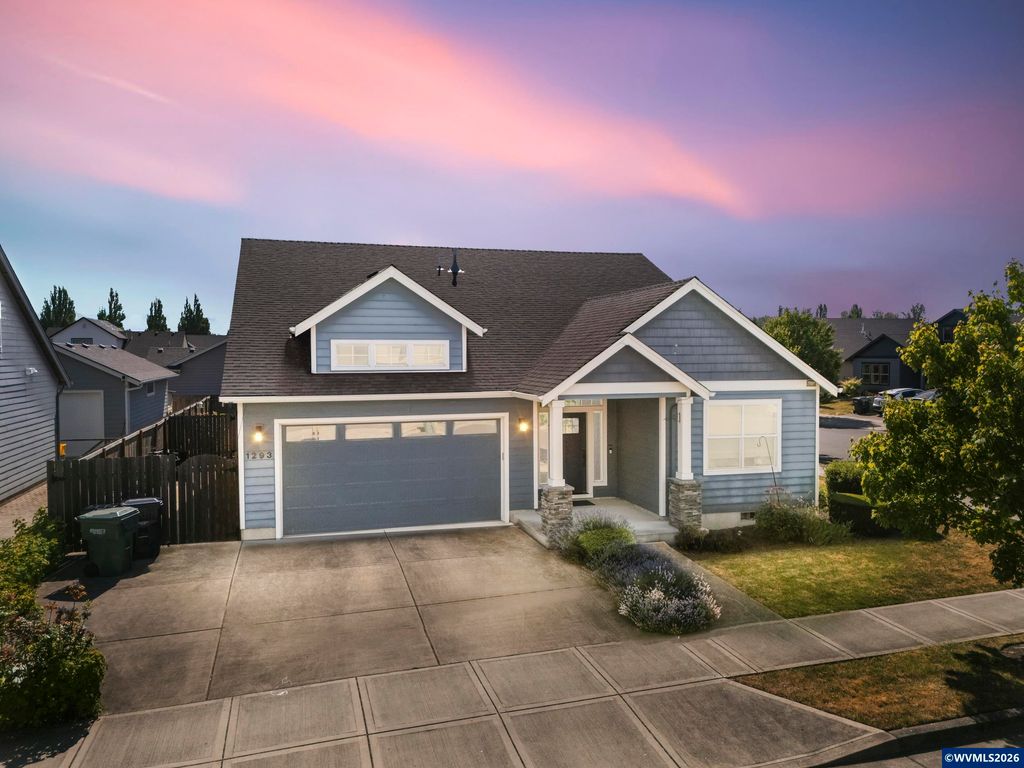 1293 S 9th St, Independence, OR 97351