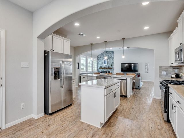 1841 Alyssa Way, Alvin, TX 77511