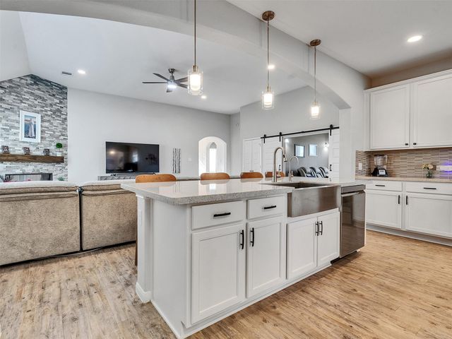 1841 Alyssa Way, Alvin, TX 77511