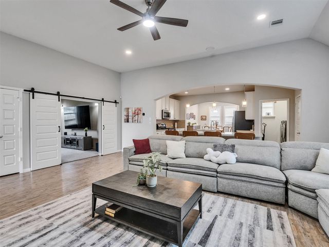 1841 Alyssa Way, Alvin, TX 77511