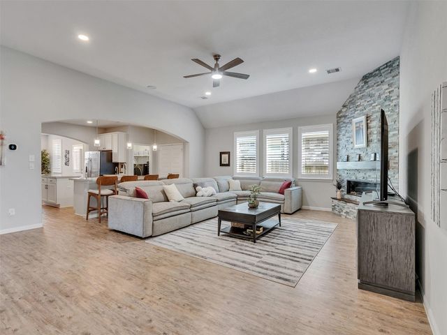 1841 Alyssa Way, Alvin, TX 77511