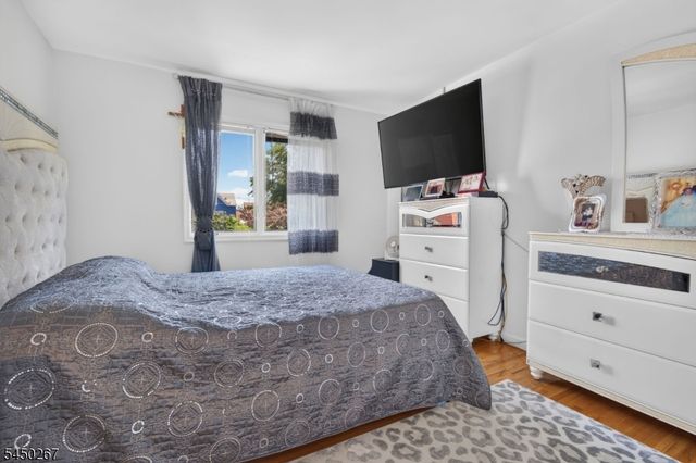 81 Home Pl, Lodi Boro, NJ 07644