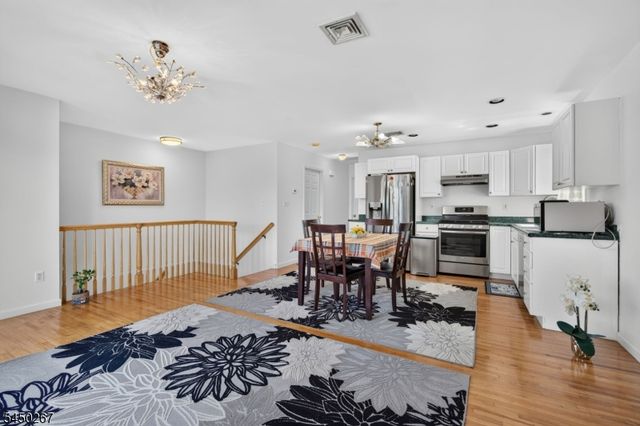 81 Home Pl, Lodi Boro, NJ 07644
