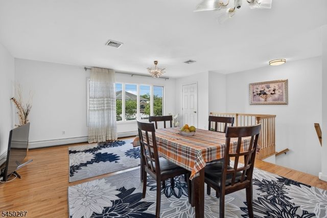 81 Home Pl, Lodi Boro, NJ 07644