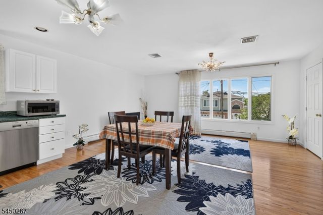 81 Home Pl, Lodi Boro, NJ 07644