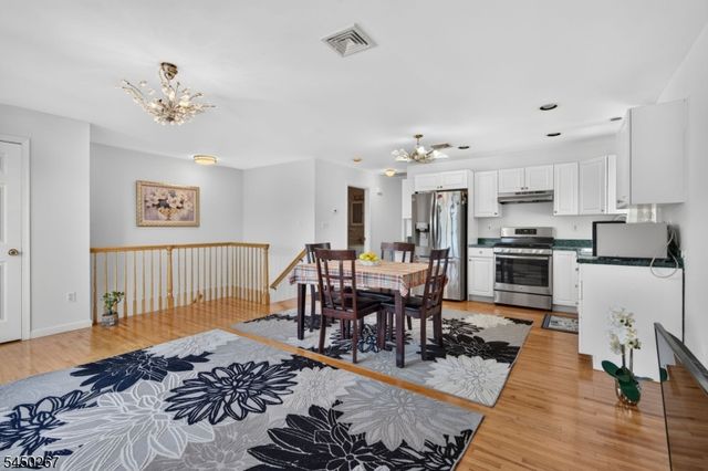 81 Home Pl, Lodi Boro, NJ 07644