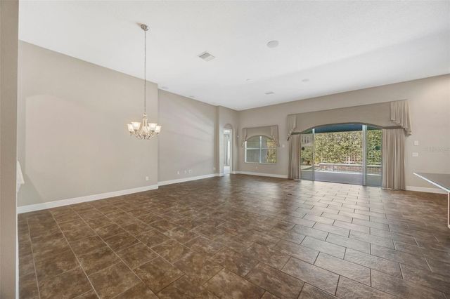 5201 SPARROWGLEN PLACE, Lithia, FL 33547