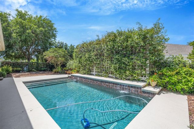 5201 SPARROWGLEN PLACE, Lithia, FL 33547