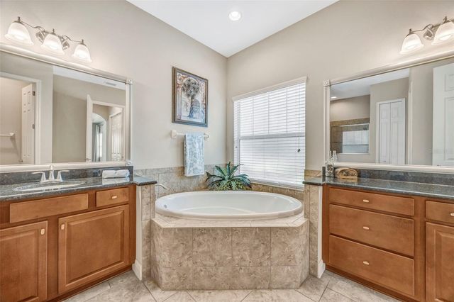 5201 SPARROWGLEN PLACE, Lithia, FL 33547