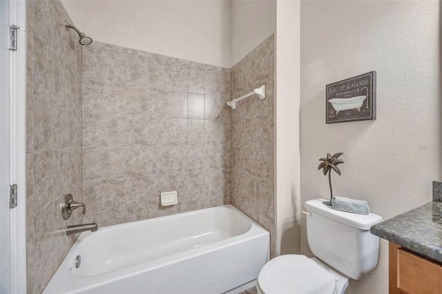 5201 SPARROWGLEN PLACE, Lithia, FL 33547