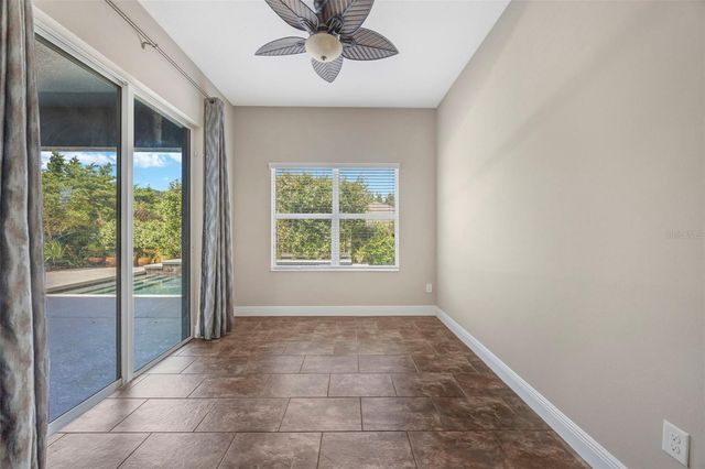5201 SPARROWGLEN PLACE, Lithia, FL 33547