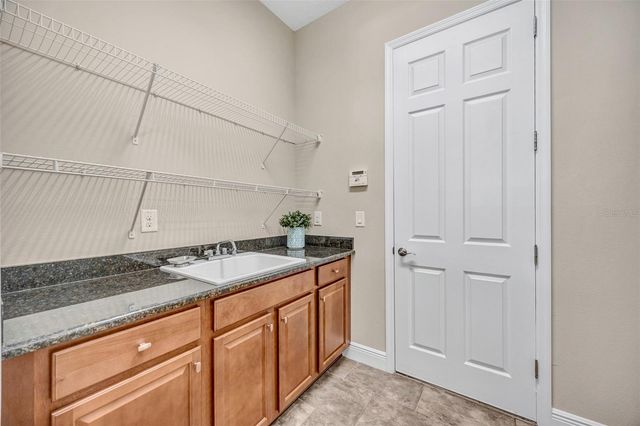 5201 SPARROWGLEN PLACE, Lithia, FL 33547