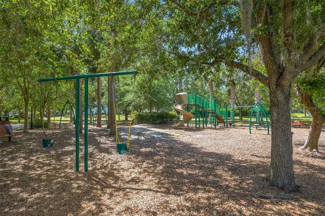 5201 SPARROWGLEN PLACE, Lithia, FL 33547