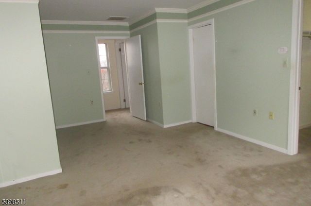 15 Ajax Ct, Allamuchy Twp., NJ 07840