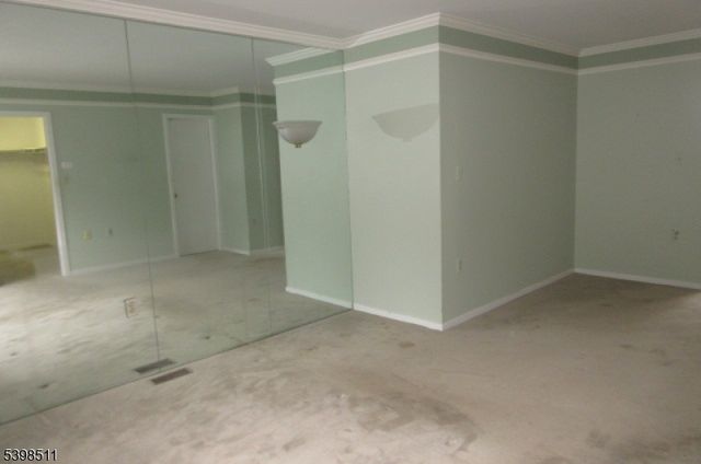 15 Ajax Ct, Allamuchy Twp., NJ 07840