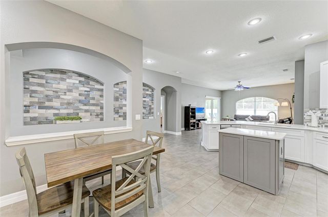 4966 BOOKELIA CIRCLE, Bradenton, FL 34203