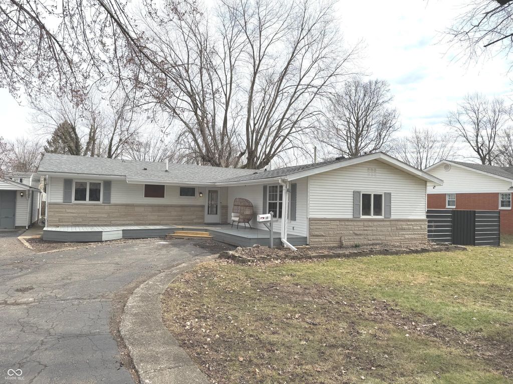 17 Morning Drive, Franklin, IN 46131